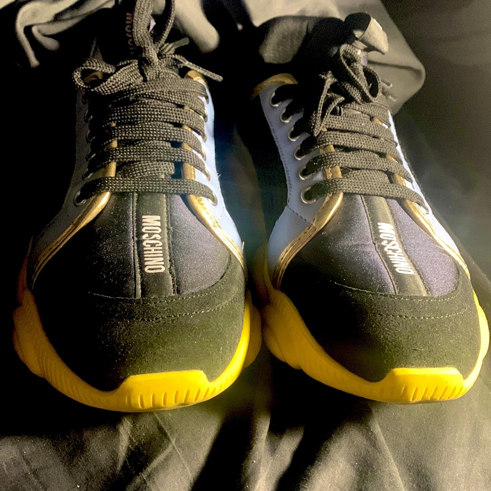 Designer machine teddy bear shoes